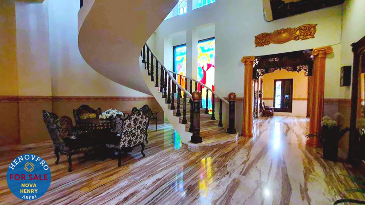 DIJUAL RUMAH MEWAH SIAP HUNI DI MENTENG FULL RENOV DAN FURNISH