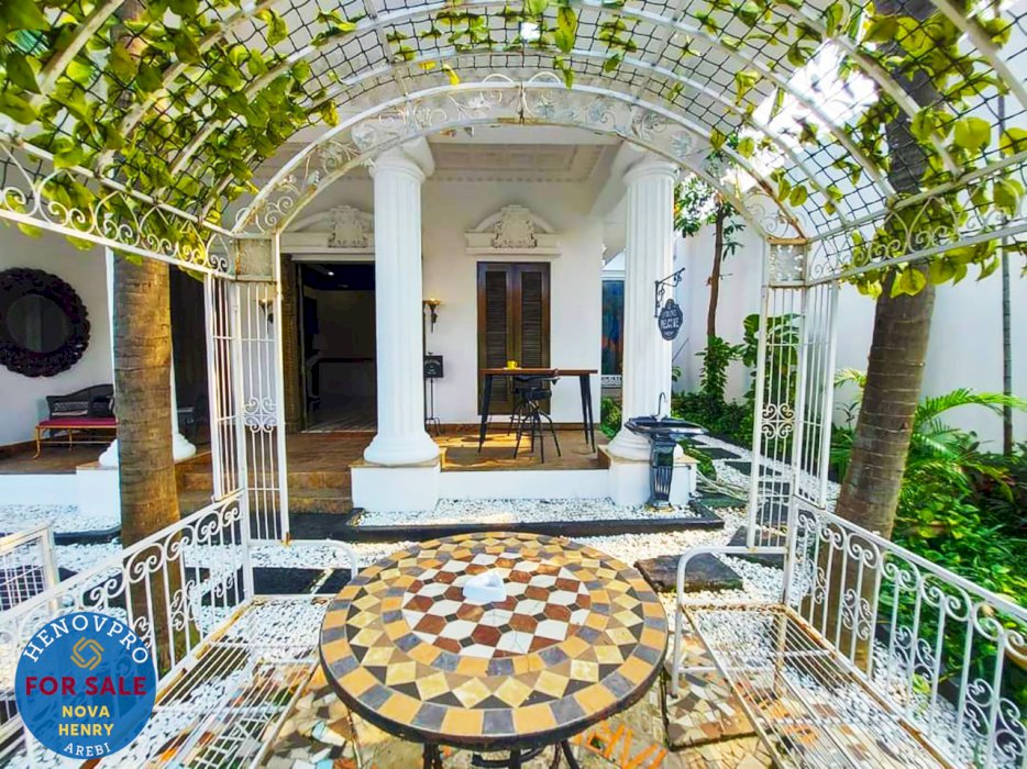 DISEWA RUMAH MEWAH SIAP HUNI DI MENTENG FULL RENOV DAN FURNISH