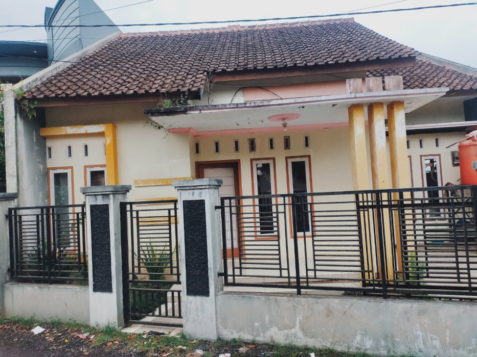 Dijual cepat rumah bangunan permanen
