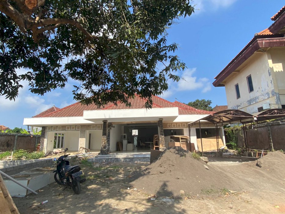 Dijual Tanah area Renon Denpasar bonus Rumah 85% jadi