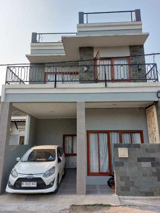 JUAL RUMAH MURAH 2 LANTAI + ROOFTOP DI BINTARO