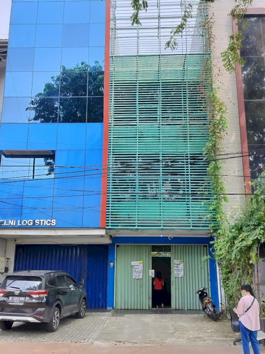 Ruko dekat fasum deretan ruko 2 Bisa Kantor Atau bank