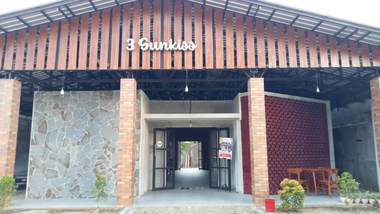 Disewakan Ruang Usaha untuk kantor/café atau resto Kota Cilacap