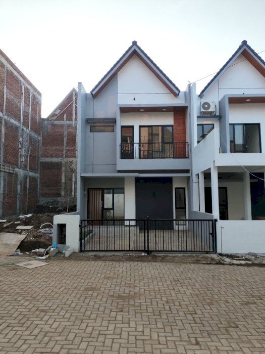 DI JUAL RUMAH DI DAERAH MALANG, JAWA TIMUR
