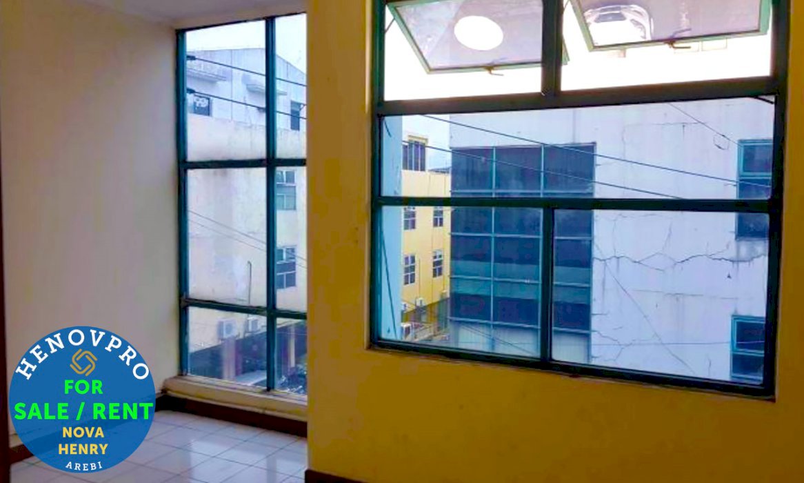 Ruko Mampang Prapatan Area Ramai Cocok untuk Bisnis Dekat dengan Jalan