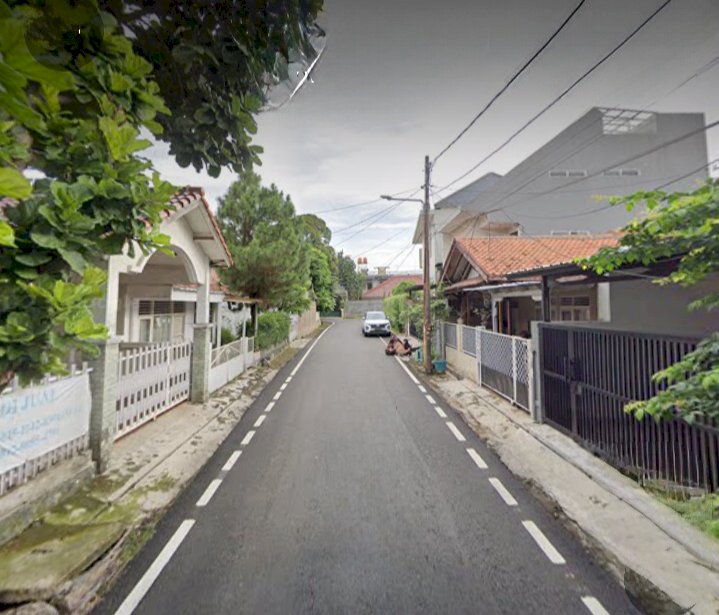 Rumah Lama Dalam Komplek Perumahan Duren Tiga Jakarta Selatan
