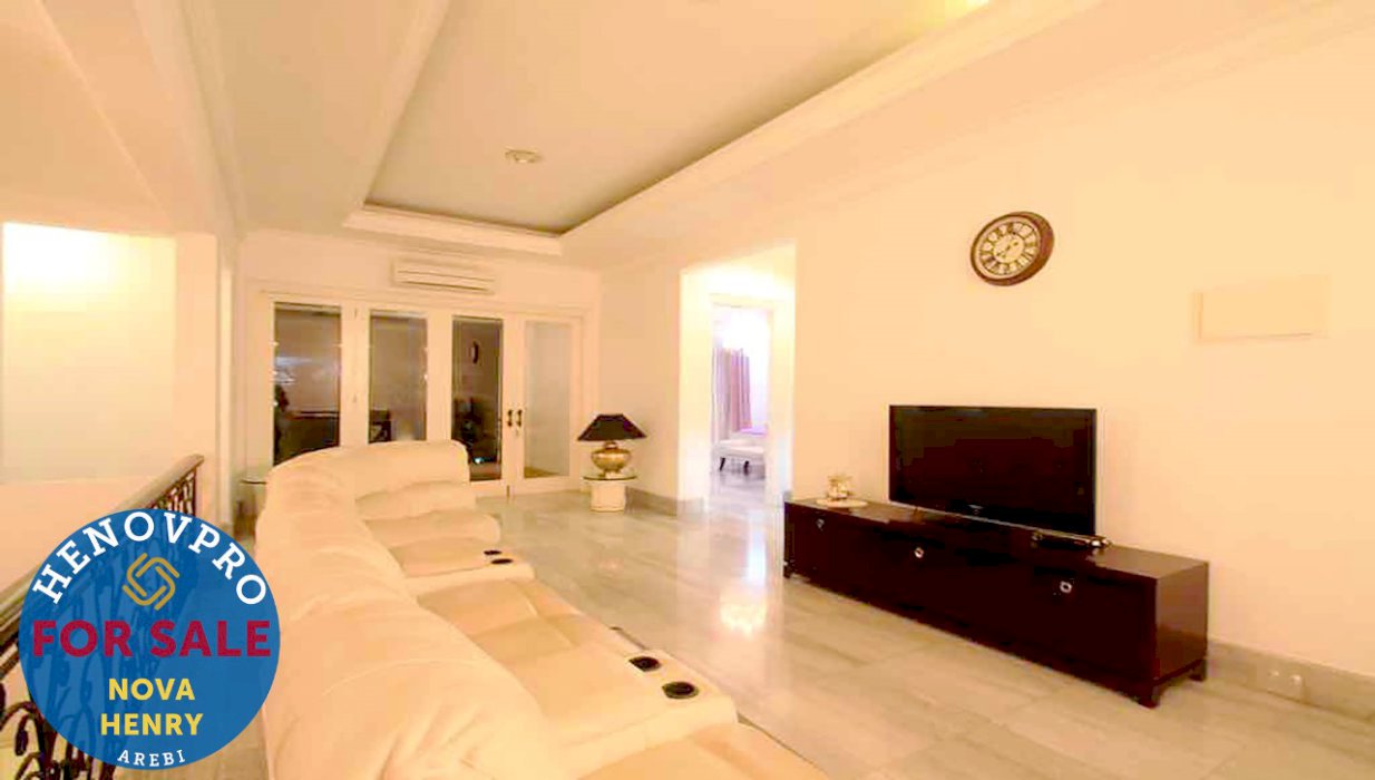 Dijual – Rumah Mewah dan Terupgrade di Area Puri jakarta barat