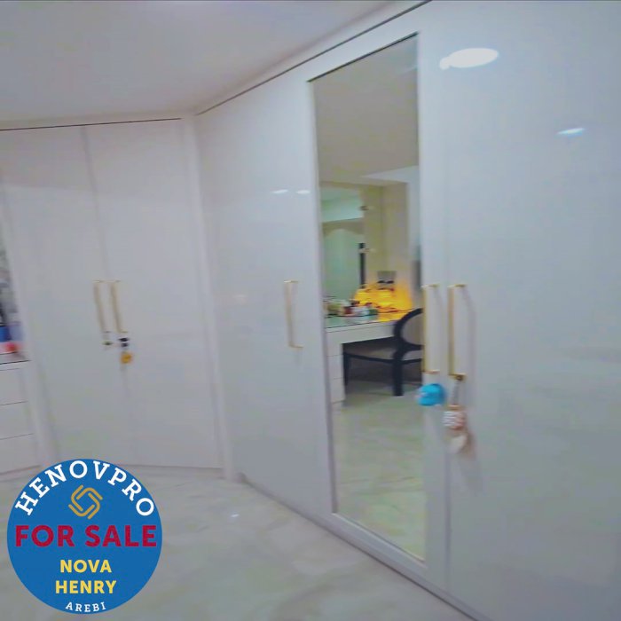 DIJUAL Taman Anggrek Unit 2+1BR Full Furnish BEST City View