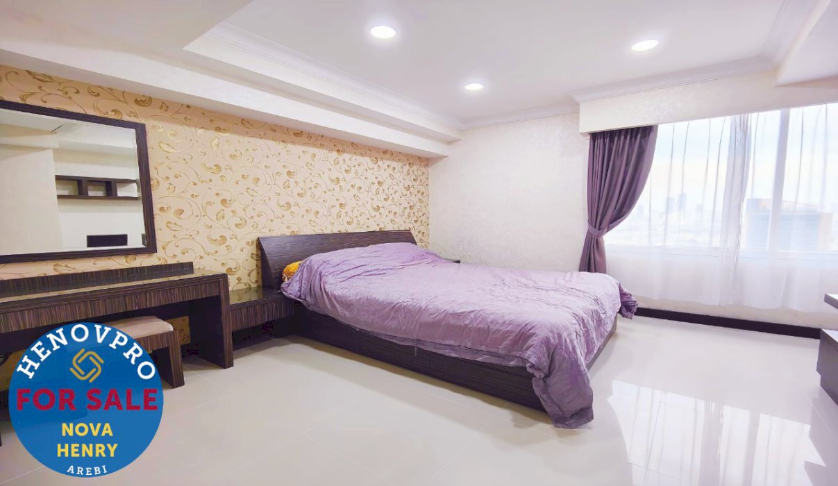 Investasi Terbaik Unit Renov Taman Anggrek Condo 2+1BR  Tersewa