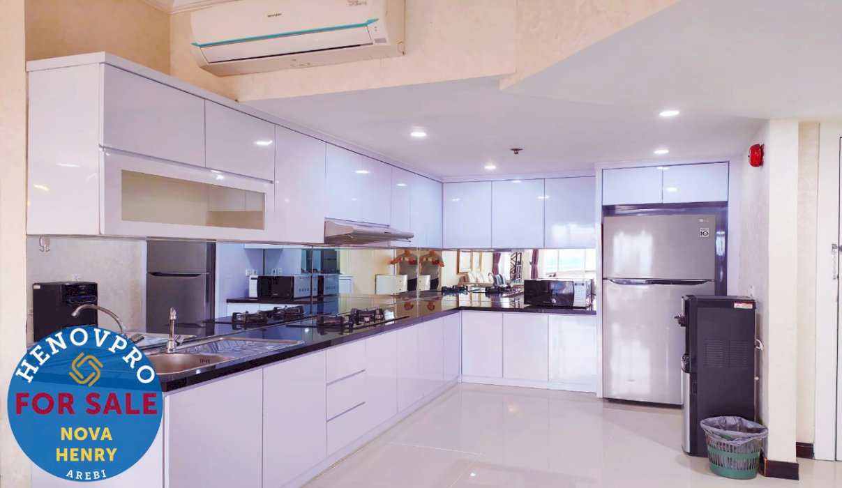 Investasi Terbaik Unit Renov Taman Anggrek Condo 2+1BR  Tersewa