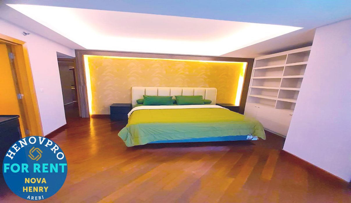 DISEWA Apartemen Taman Anggrek Unit 3BR BEST CITY VIEW