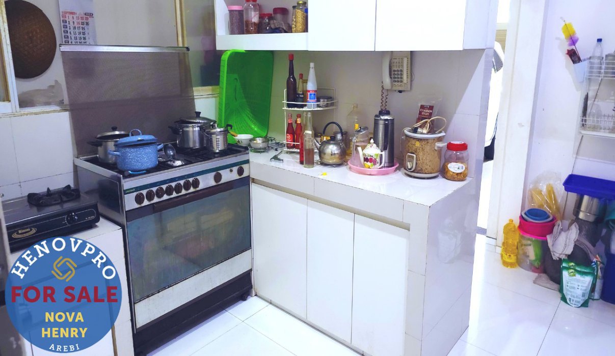 TURUN HARGA Rumah Mewah kebon jeruk Intercon 2 lantai Hadap Selatan