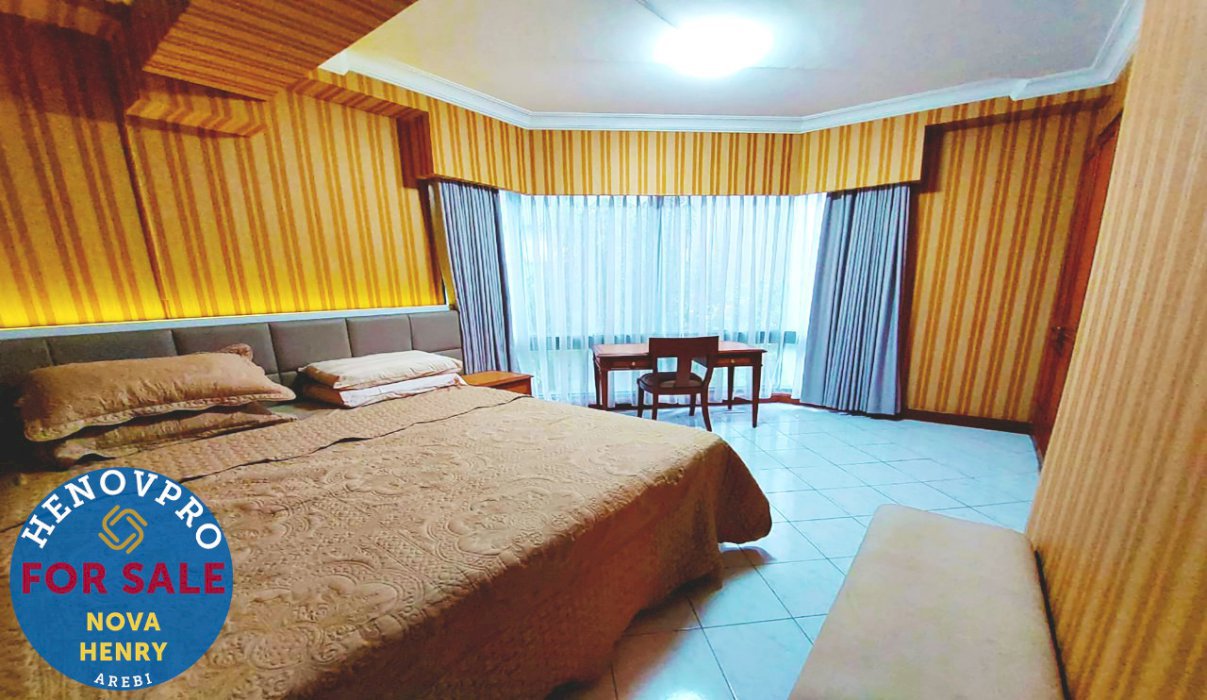 Investasi Terbaik Unit Renov Taman Anggrek Condo 2+1BR Garden View
