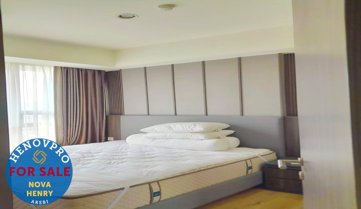 Apartment St. Moritz 4+1BR Furnish SCBD PURI Best Location For Sale
