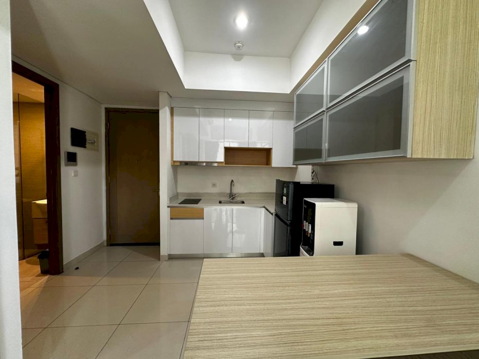 Taman Anggrek Residence Unit 1BR Full Furnish Low Floor