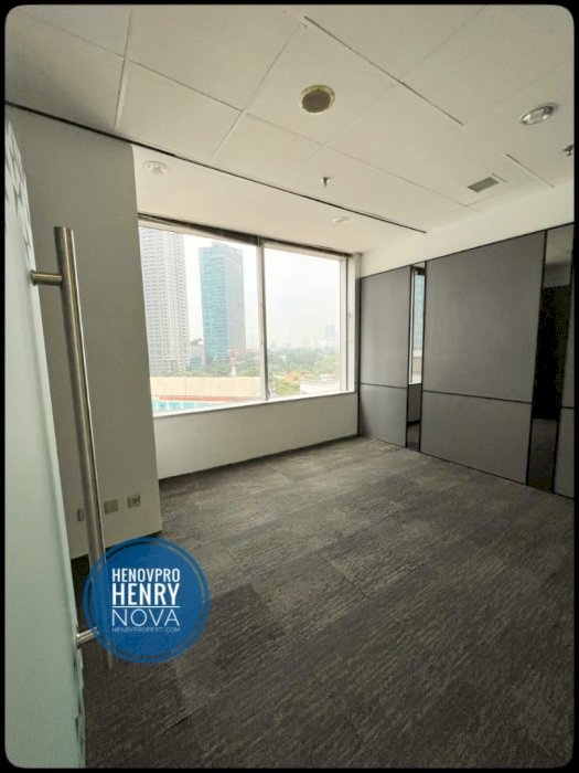 Dijual ruang kantor di menara sudirman, Jl. Jend. Sudirman, Strategis