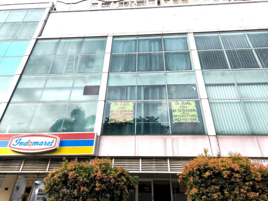 Jual/Sewa Ruko Mewah 3 Lantai Di BELMONT RESIDENCE Meruya-Kebun jeruk