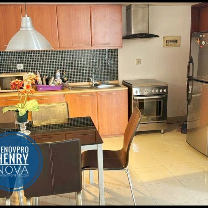 JUAL RUGI Taman Rasuna Unit 2+1BR Epicentrum Sudah  Renov