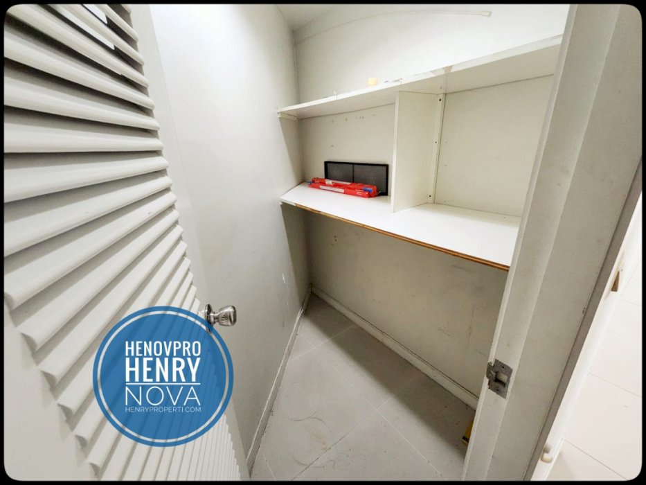 Taman Anggrek Unit 3+1BR Full Furnish BEST View