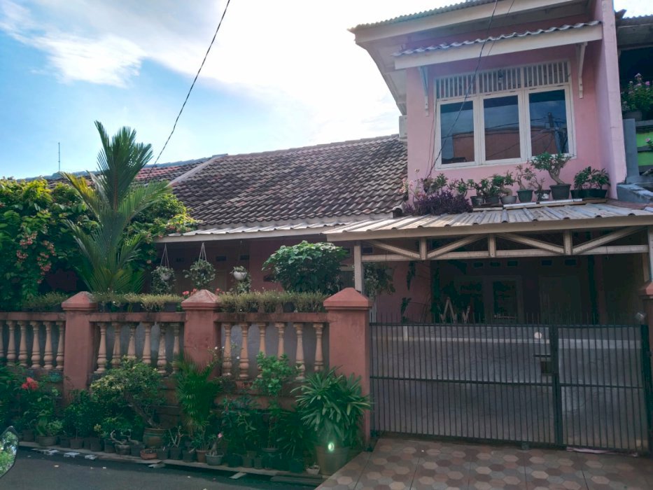 Dijual rumah 2 lantai lokasi strategis dekat tol dan stasiun