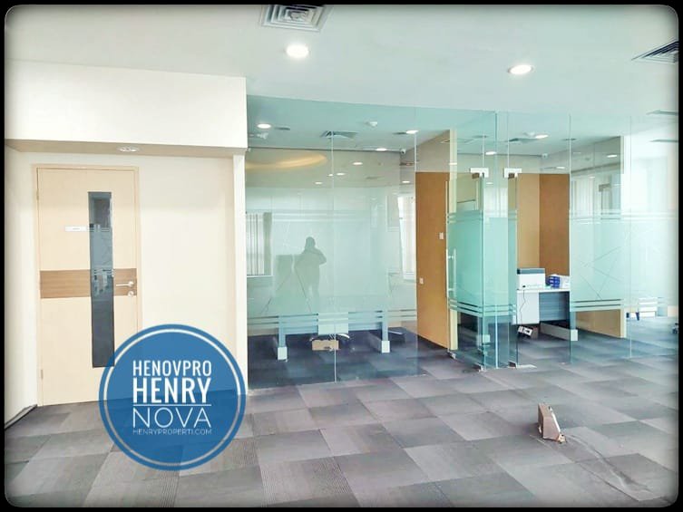 APL Office Tower For Rent Semi Furnish and Renov Mid Floor