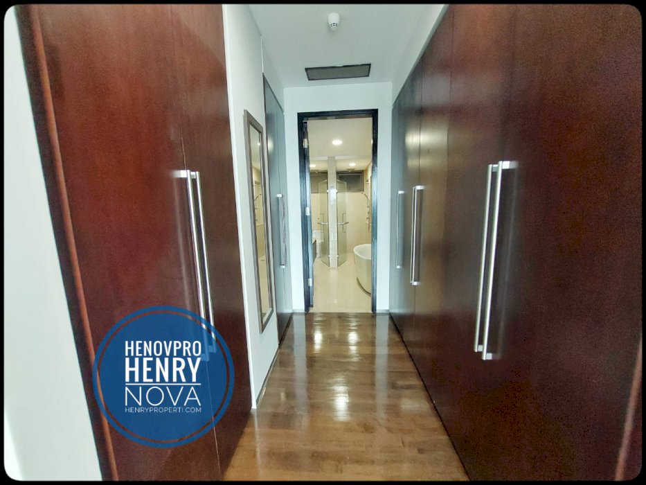 Nirvana Kemang Best City VIEW Unit 3+1BR Private lift