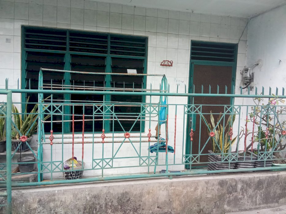Rumah siap huni full keramik