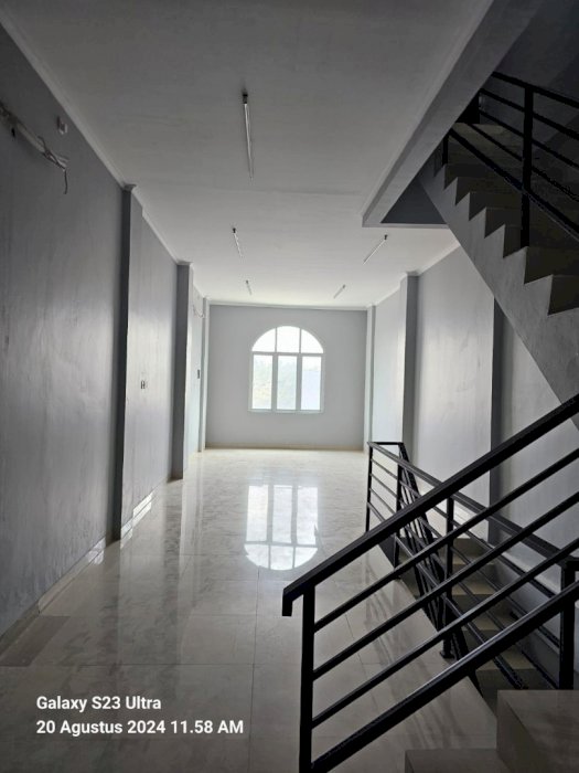 DISEWAKAN RUKO 3 LANTAI JALAN MERDEKA TANGERANG