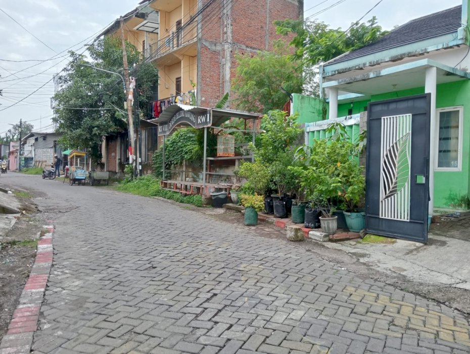 Jual rumah cepat BU dekat fasum