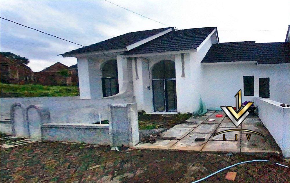Rumah sederhana di jalur wisata kota Jember