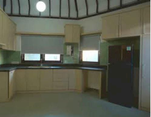 Villa second jalan kaki ke pantai pabean ketewel