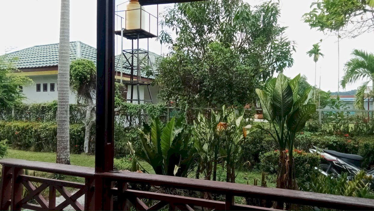 Jual rumah+tanah+perabotan keluar orangnya saja