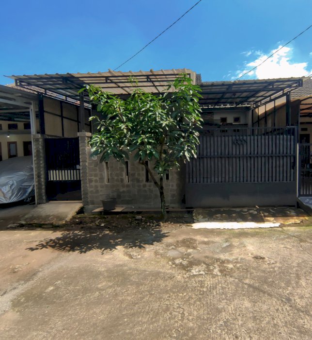 Rumah nyaman dipinggiran Kota Bandung LT 90m2 SHM