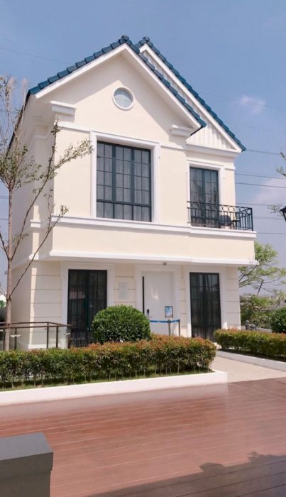 Dijual rumah mewah cantik lavon SwanCity tangerang banten