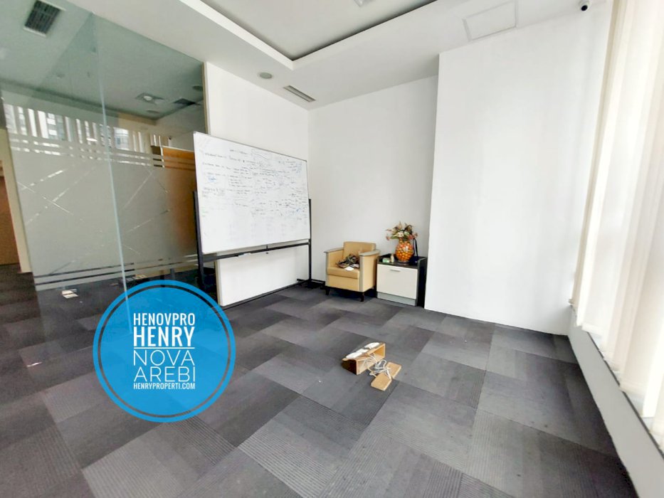 SEWA APL Office Tower For Rent Semi Furnish and Renov Mid Floor