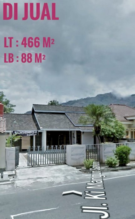 RUMAH STRATEGIS, HALAMAN LUAS, JALAN LEBAR AKSES MOBIL MUDAH