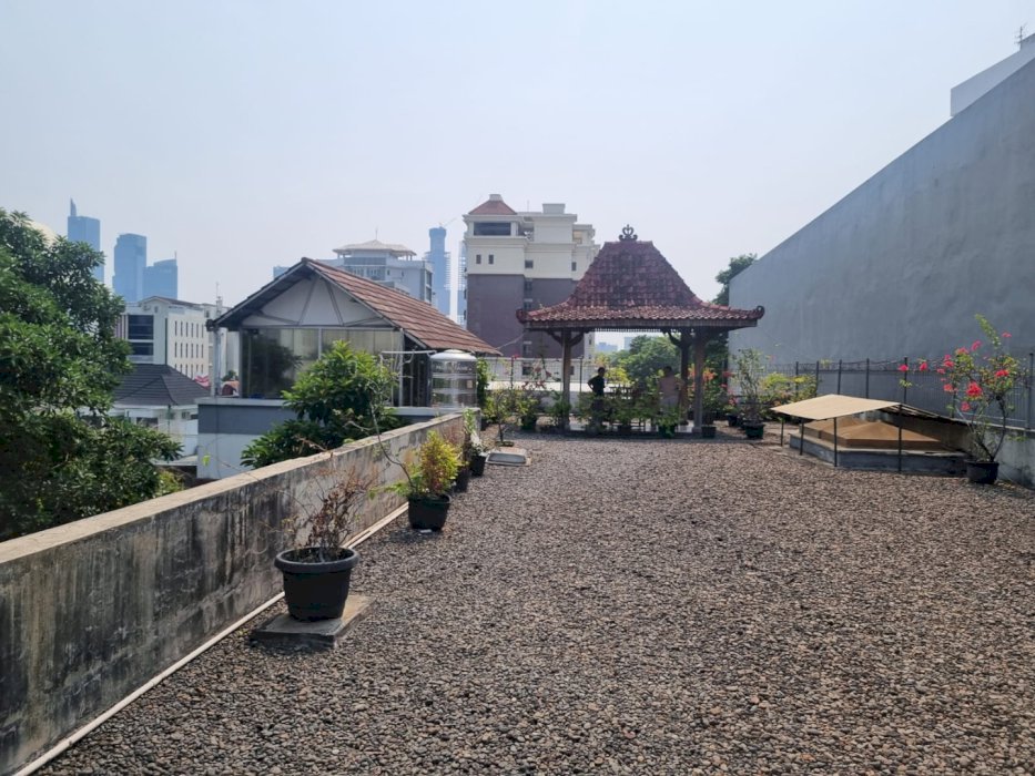 Di jual tanah  dan bangunan cocok untuk bisnis cikini  jakarta pusat