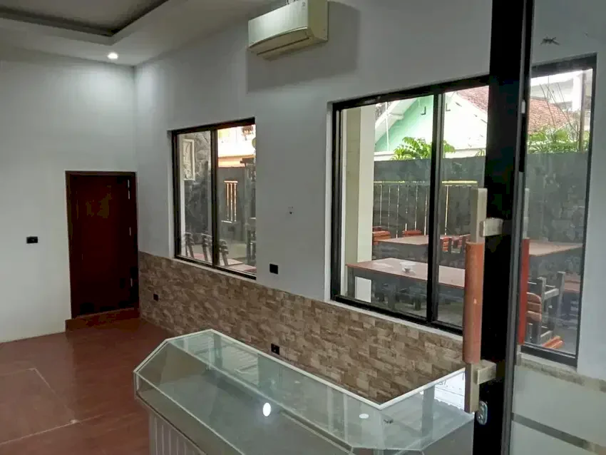 Disewakan ruangan untuk usaha