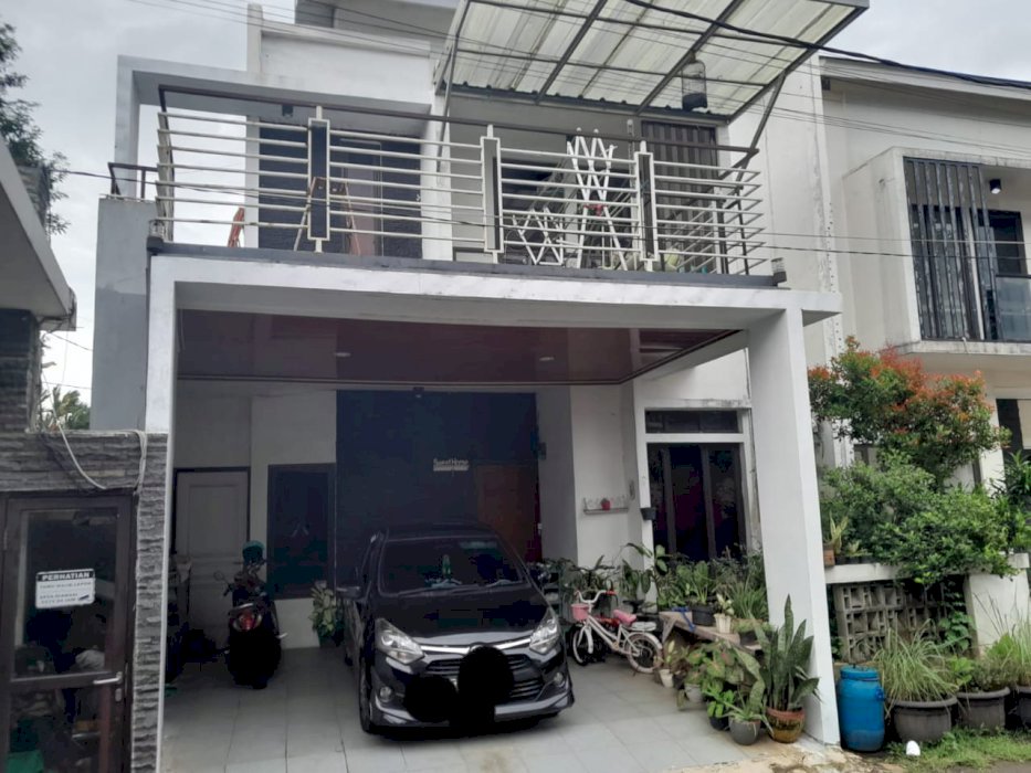 Rumah dijual dikotaBOGOR,posisi HOOK 2LT-120/70 AKSES STRATEGIS