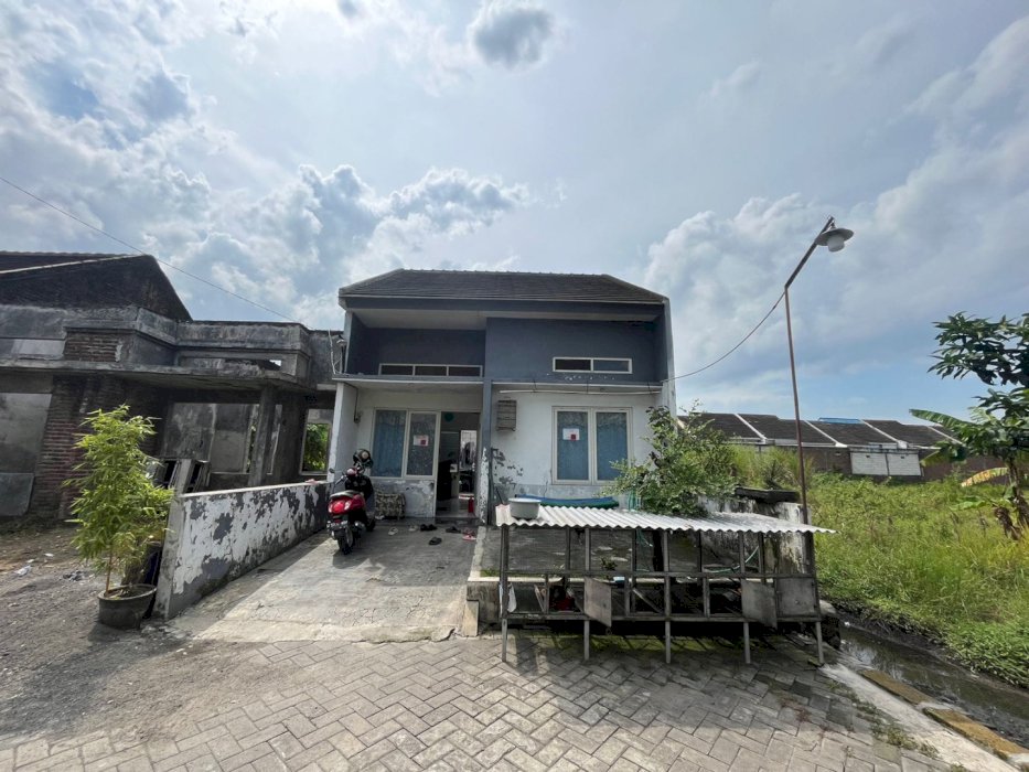 Perum Flower Krian Regency No 10 Kelurahan Katrungan Kec Krian Sda