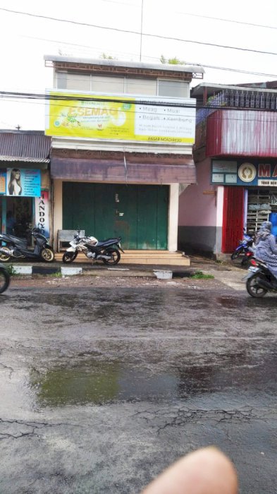 Jual ruko II lantai di daerah strategis di Jawa Tengah