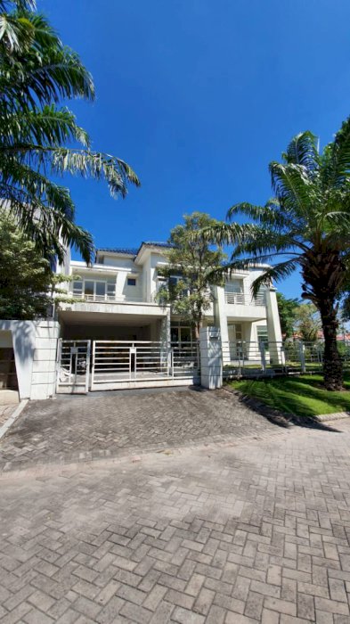 Rumah Minimalis Baru Gress Dian Istana Park Avenue