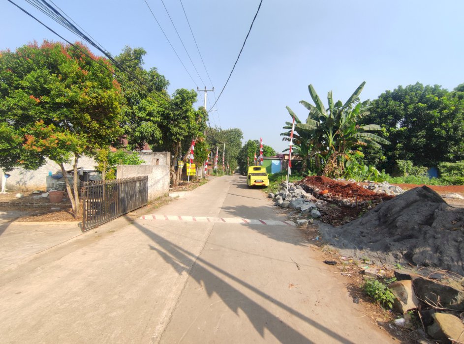Tanah di cikeas deket brimob polri depan golden cikeas