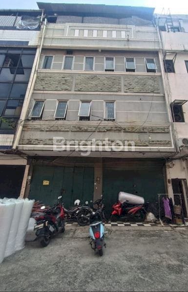 Di jual ruko 4 lantai strategis di Kalideres Jakarta Barat