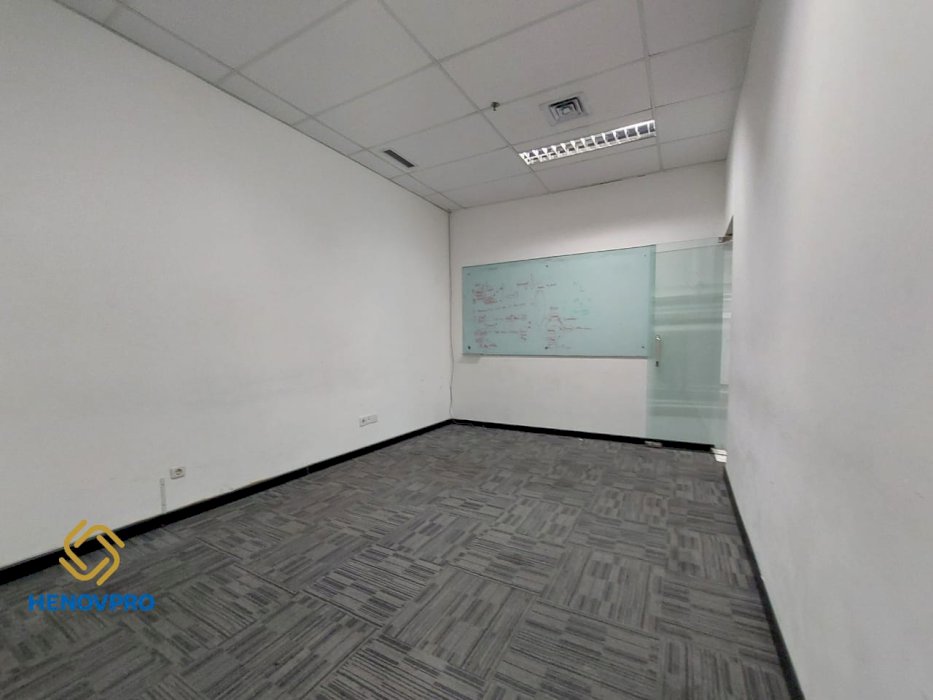 Soho Capital Office Space For Rent Mid Floor