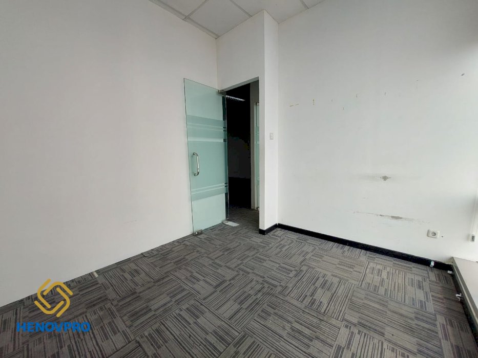 Soho Capital Office Space For Rent Mid Floor