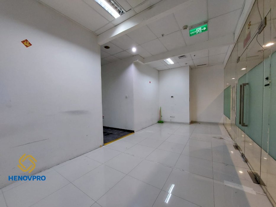 Soho Capital Office Space For Rent Mid Floor