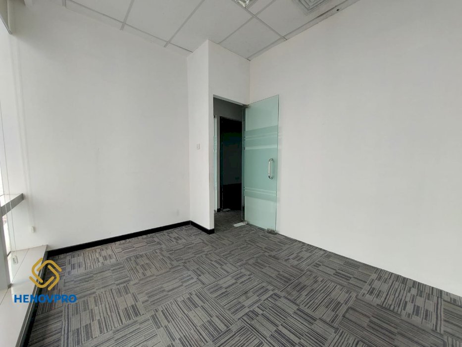 Soho Capital Office Space For Rent Mid Floor