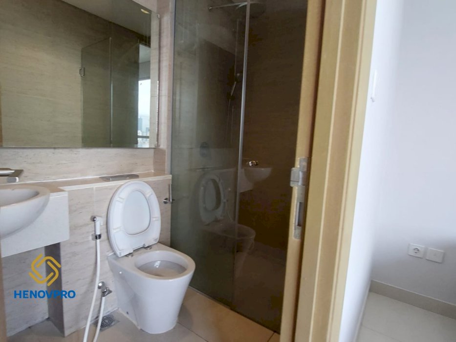 Apartemen Taman Anggrek Residence Unit 3BR Semi Furnish City View