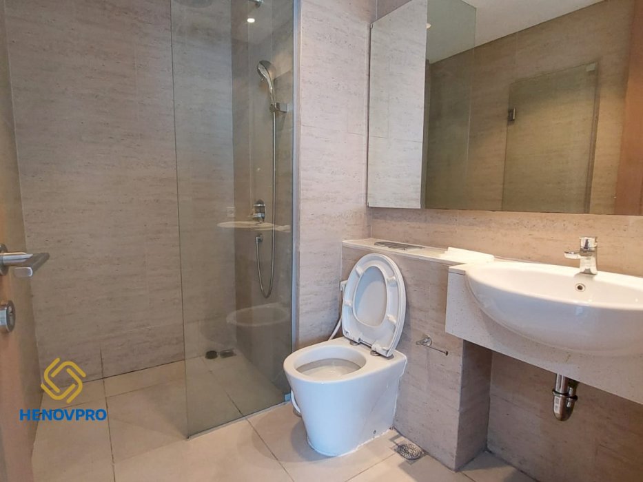 Apartemen Taman Anggrek Residence Unit 3BR Semi Furnish City View